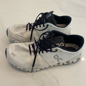 ON Cloud X Running Shoes